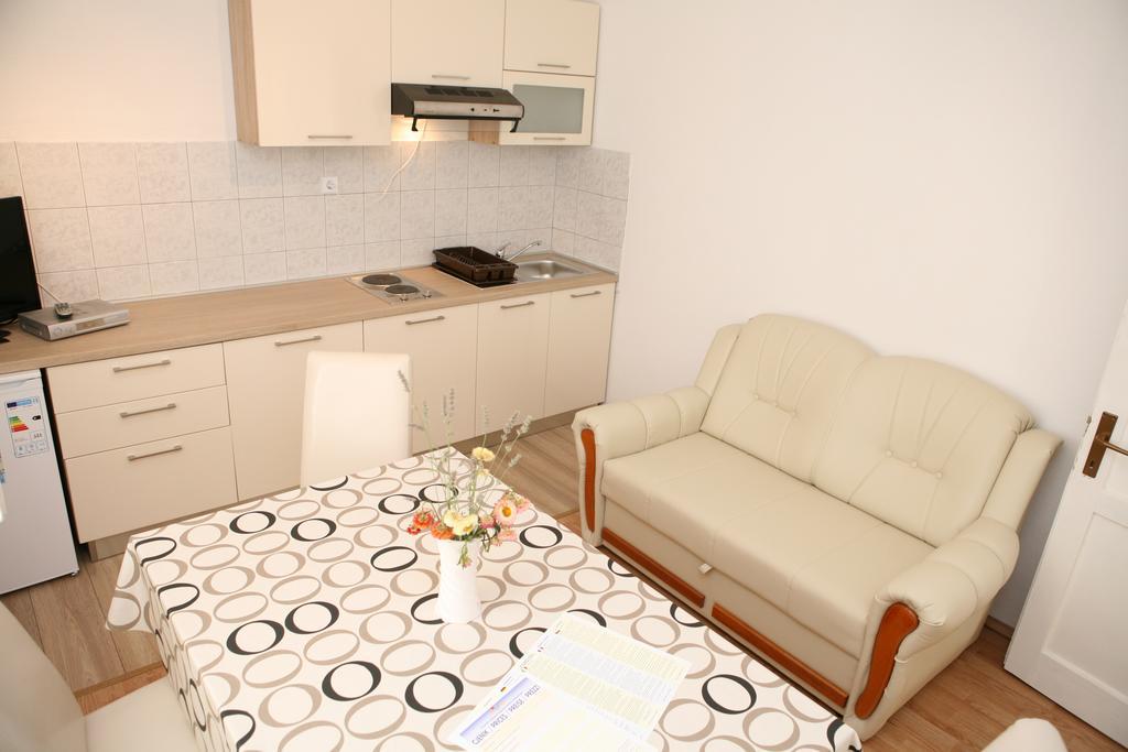 Apartments Radic Trogir Exterior photo