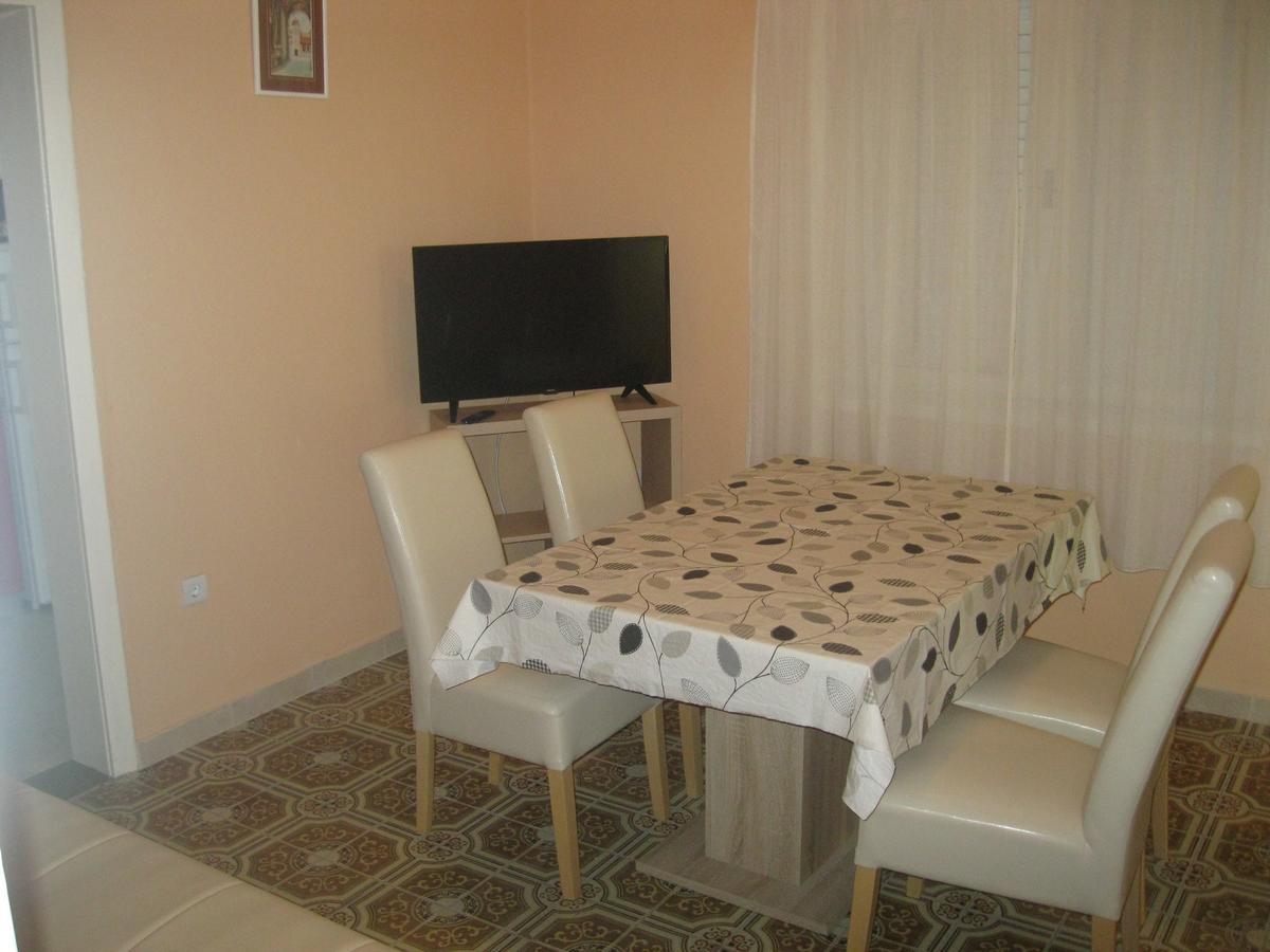 Apartments Radic Trogir Exterior photo